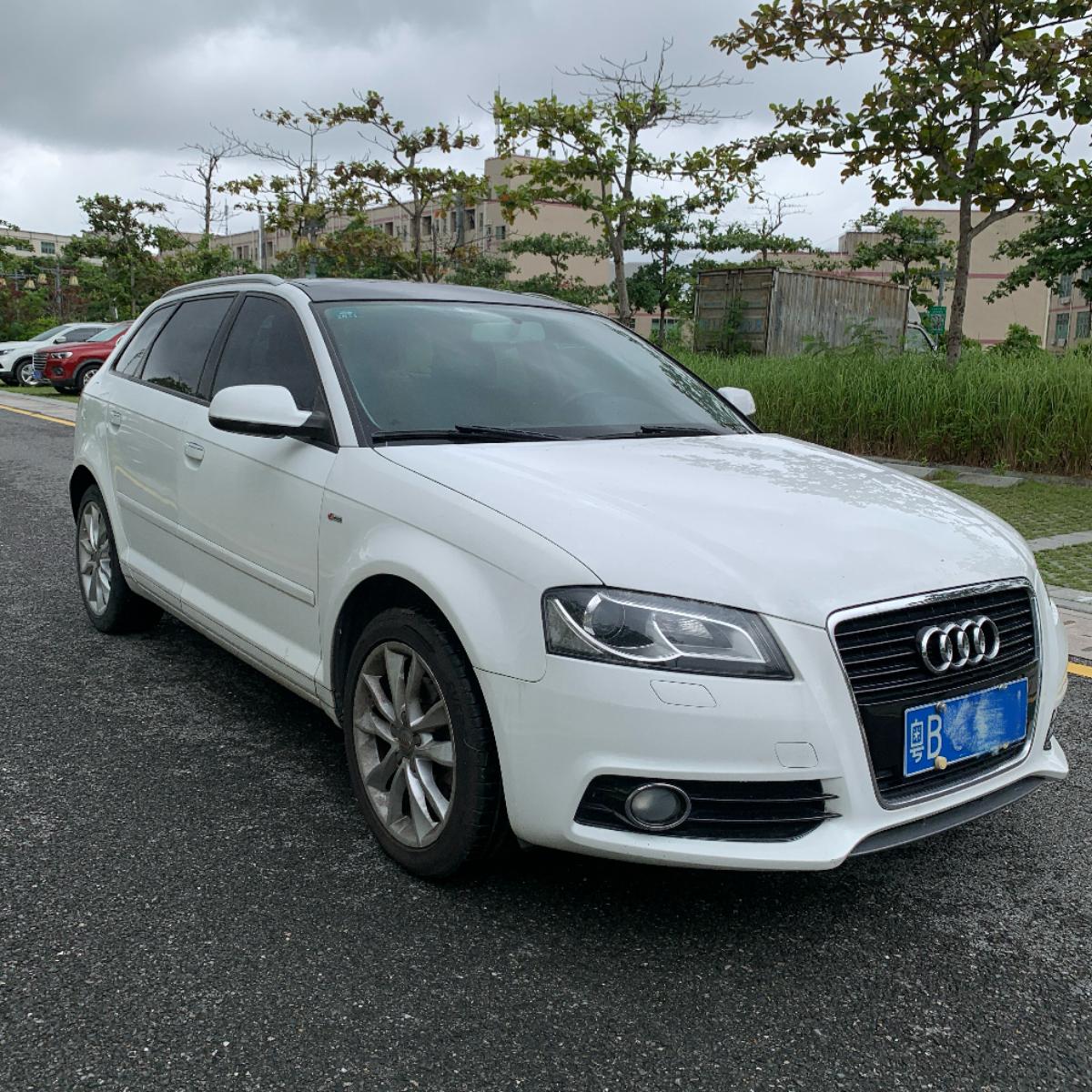 Audi A3 (Imported) 2013 car image #3