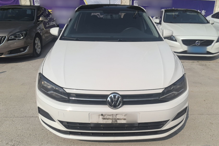 Volkswagen Polo 2020 car image #3