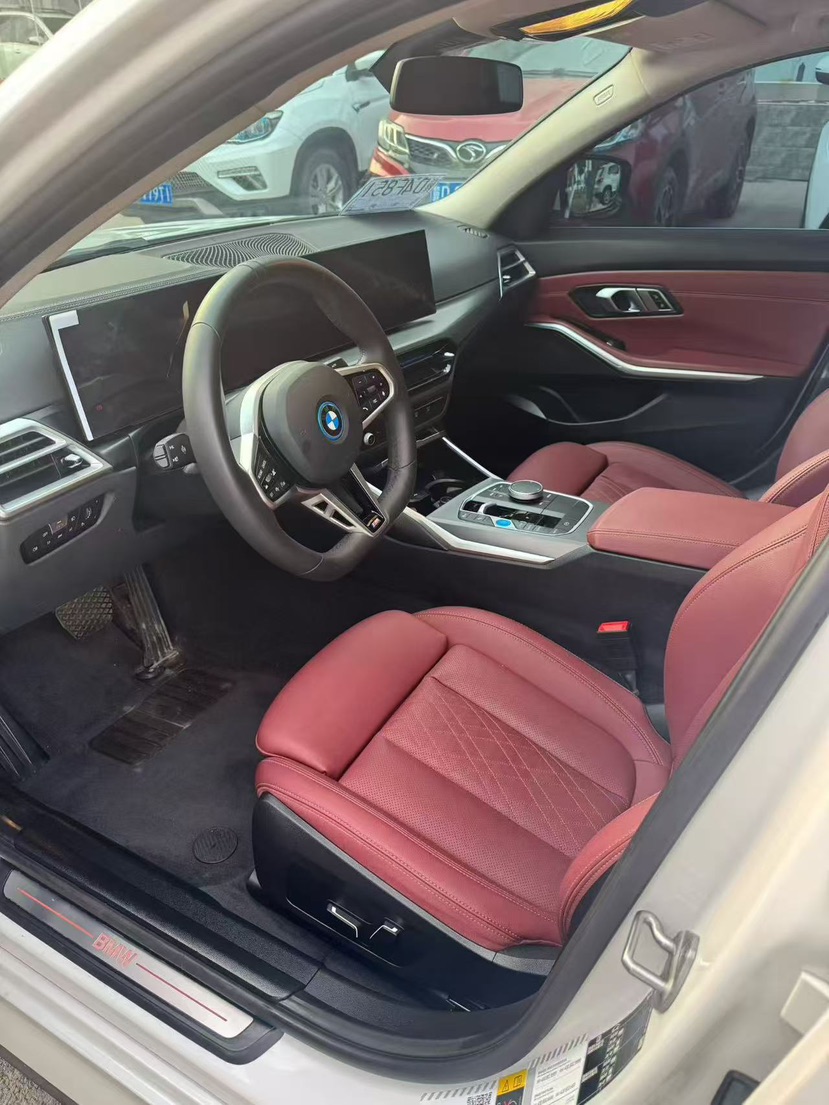 BMW i3 2025 #5 BMW i3 2025 car image #5