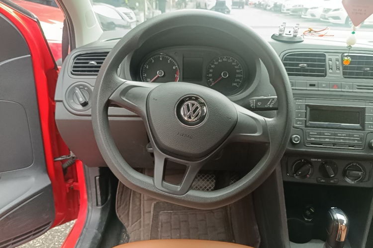 Volkswagen Polo 2019 #11 Volkswagen Polo 2019 car image #11