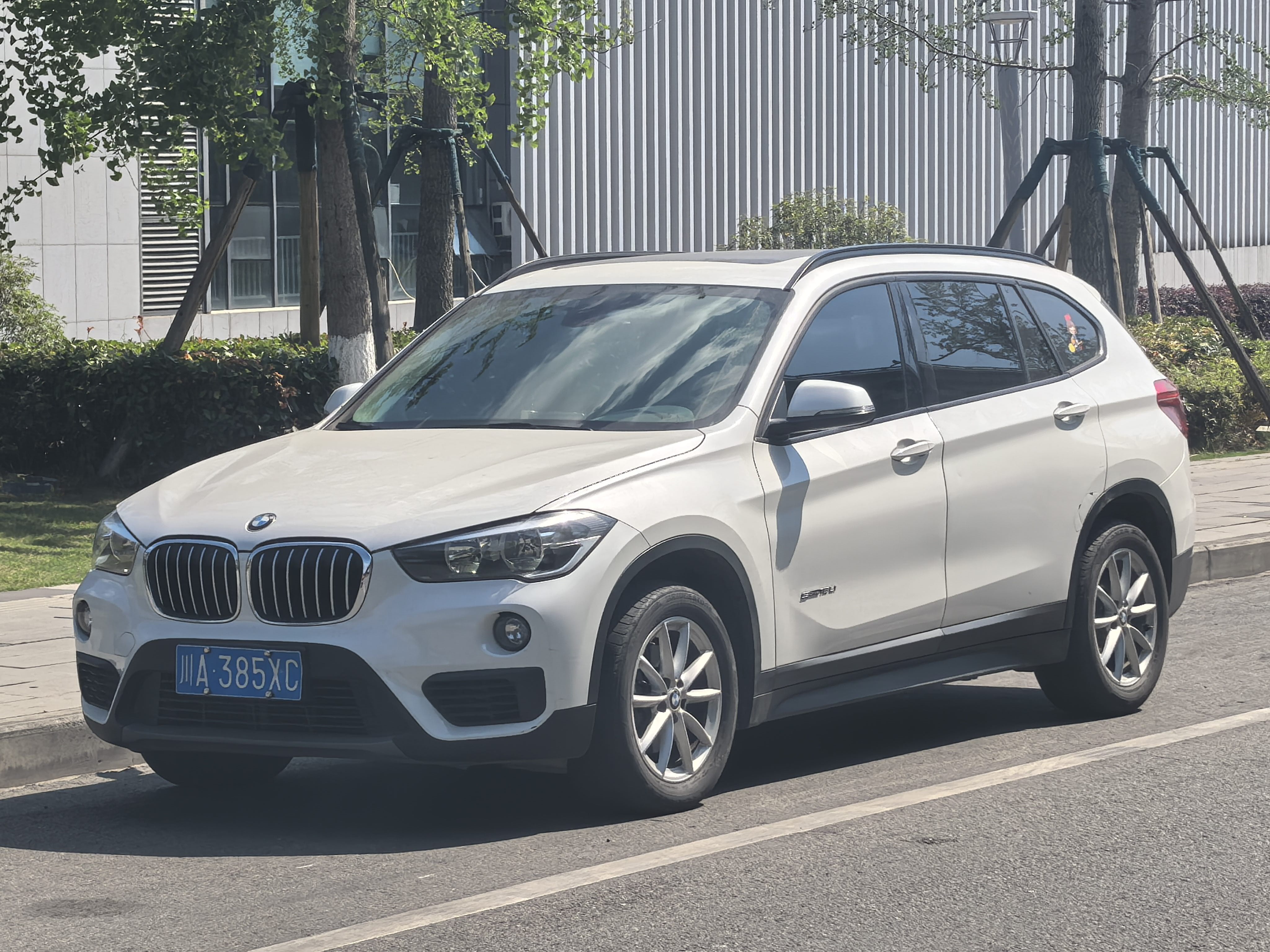 BMW X1 2016 car image 