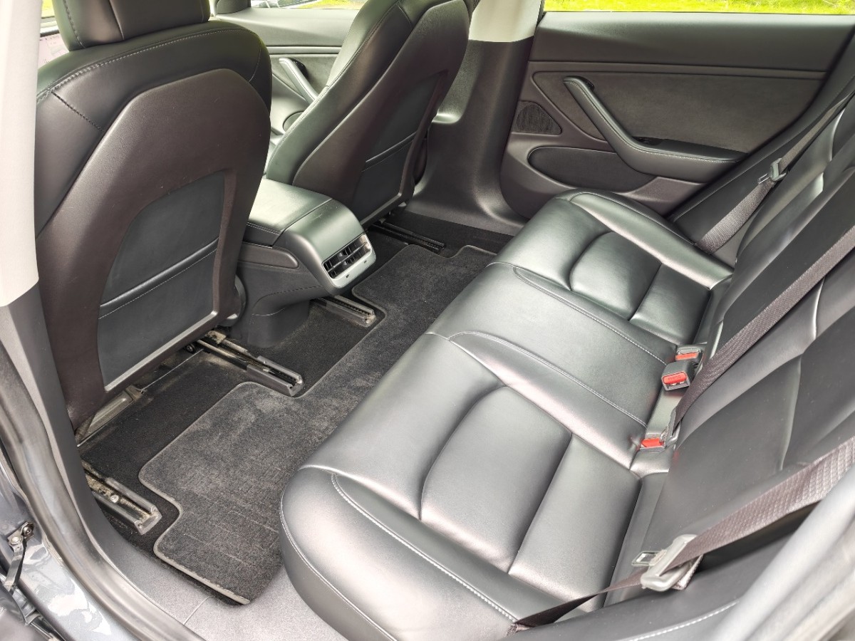 Tesla Model 3 (Imported) 2019 #7 Tesla Model 3 (Imported) 2019 car image #7