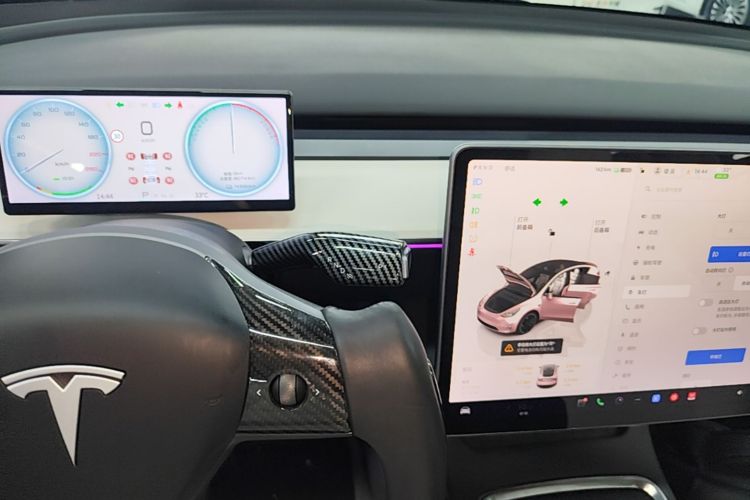 Tesla Model Y 2023 #14 Tesla Model Y 2023 car image #14