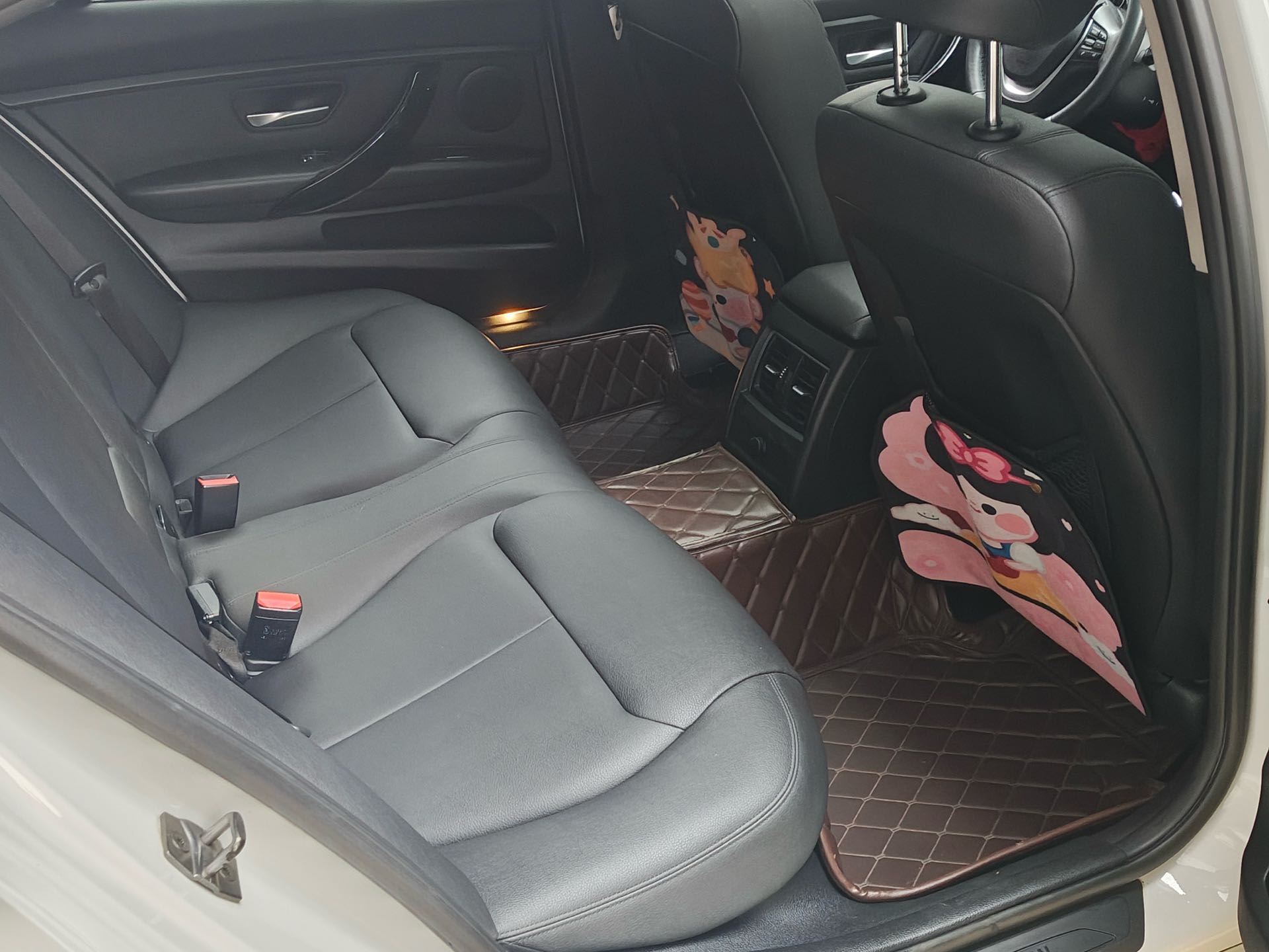 BMW 3 Series 2017 immagine di auto #9