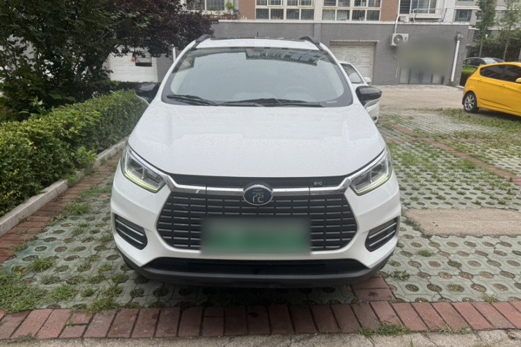 BYD Yuan New Energy 2019 #8 BYD Yuan New Energy 2019 car image #8