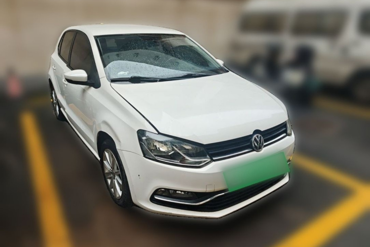 Volkswagen Polo 2015 #4 Volkswagen Polo 2015 car image #4