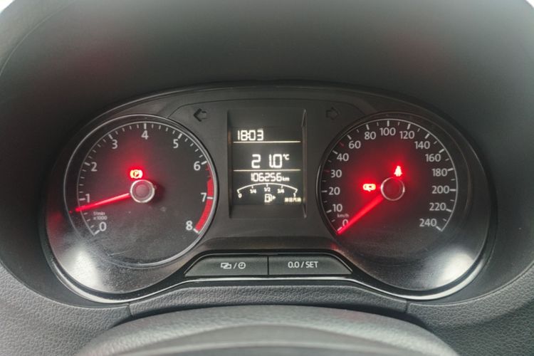 Volkswagen Polo 2016 #12 Volkswagen Polo 2016 car image #12