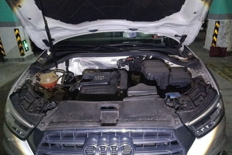Audi Q3 2017 car image #22