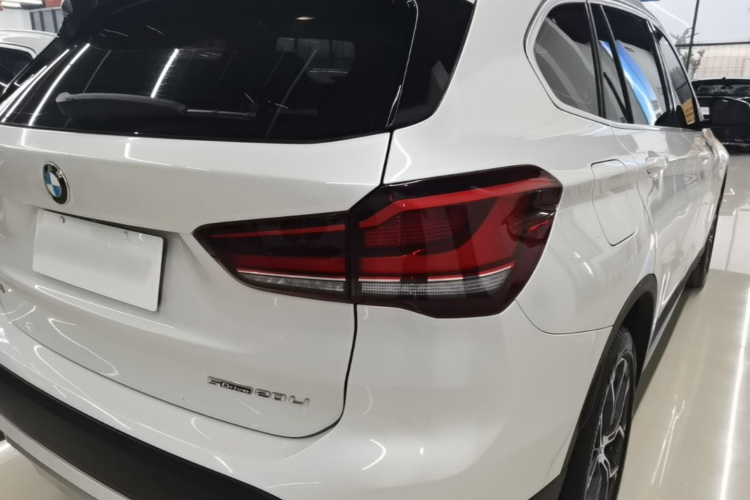 BMW X1 2021 car image #8