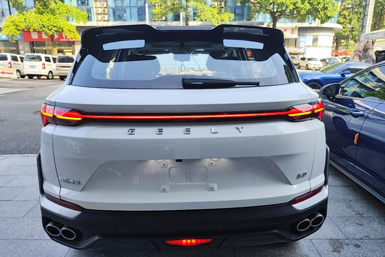GEELY Coolray 2025 изображение автомобиля #6