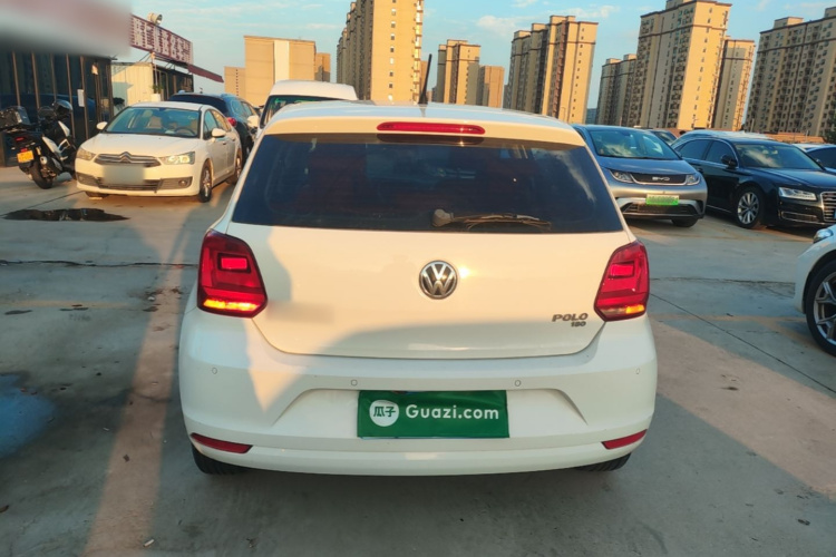 Volkswagen Polo 2015 #6 Volkswagen Polo 2015 car image #6
