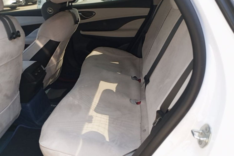 BYD Seal 05 DM-i 2025 car image #17