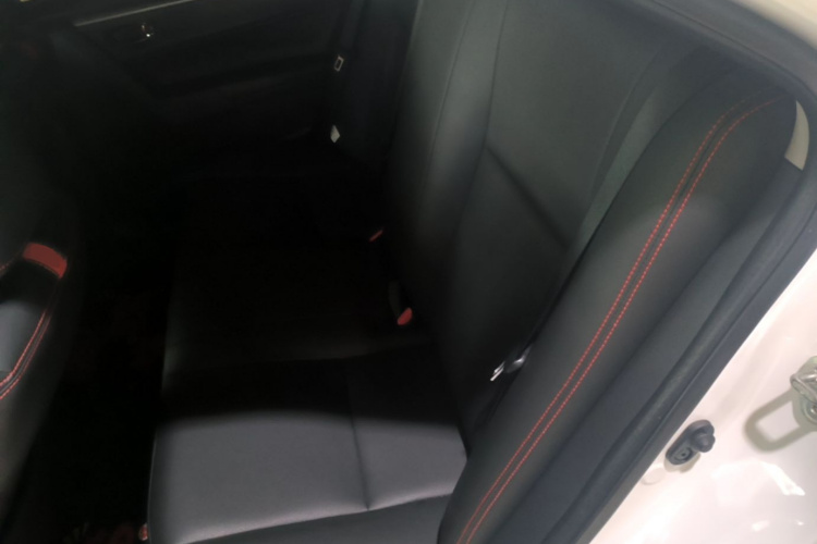 Toyota Corolla 2018 #13 Toyota Corolla 2018 car image #13