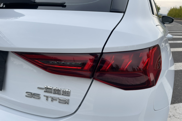Audi A3 2022 immagine di auto #20