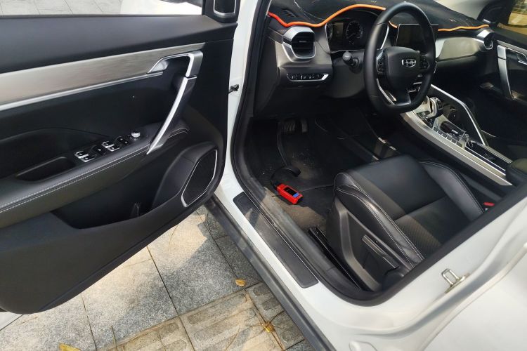 GEELY Coolray 2020 immagine di auto #16