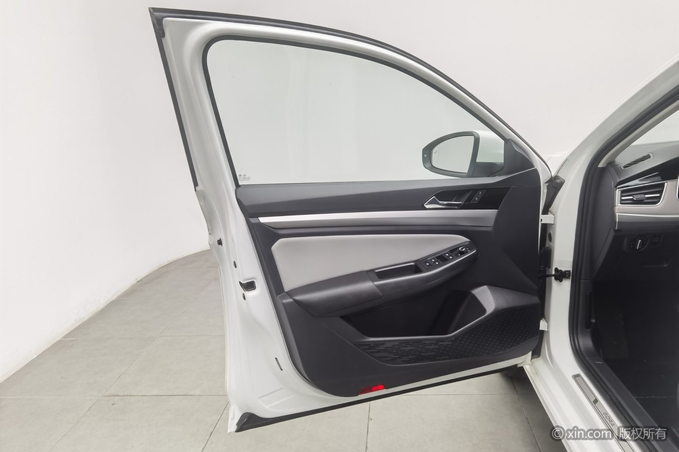 Volkswagen Bora 2025 car image #8