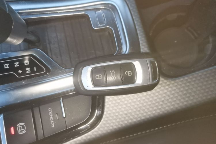 GEELY Emgrand GS 2017 car image #9