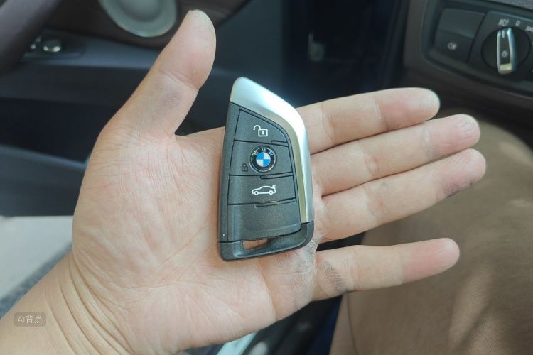 BMW X1 2021 car image #10