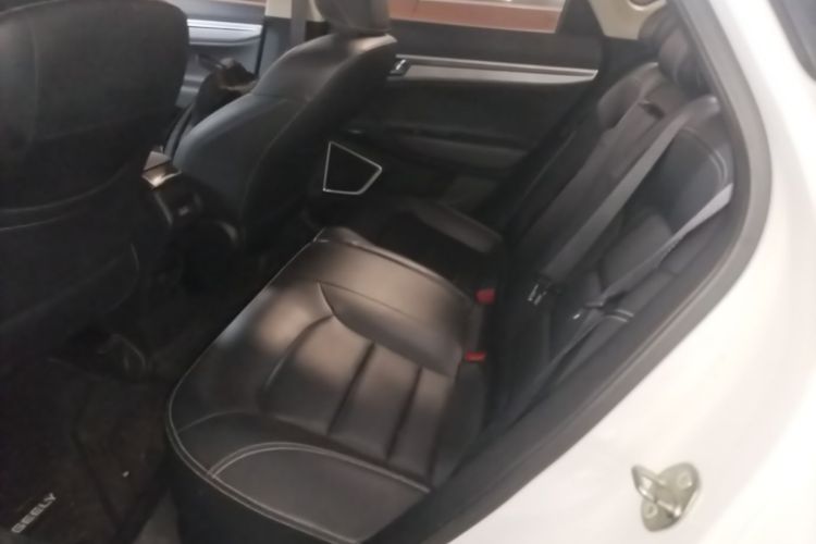 GEELY Emgrand GS 2019 immagine di auto #17
