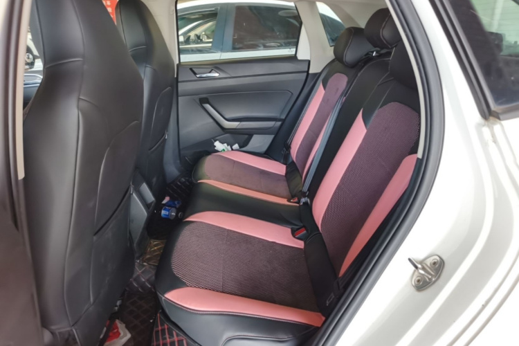 Volkswagen Polo 2020 car image #17