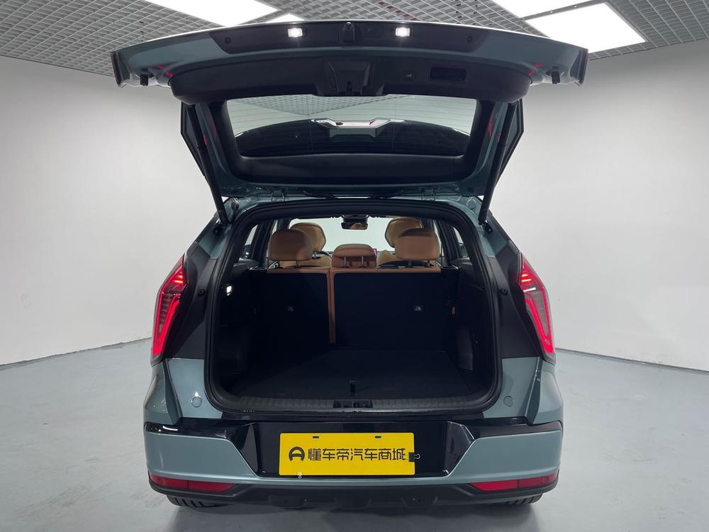 GEELY Boyue L 2025 car image #20