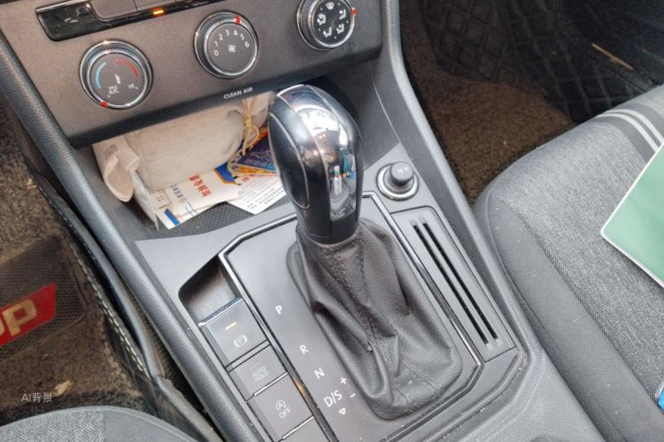 Volkswagen Lavida 2019 car image #16