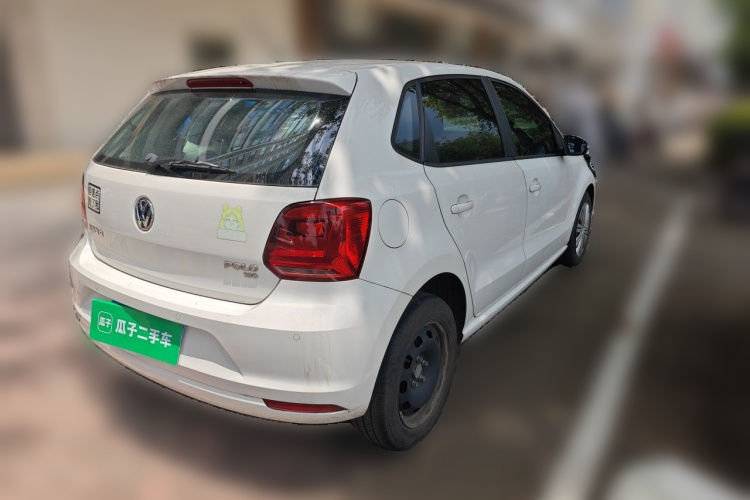 Volkswagen Polo 2019 car image #5