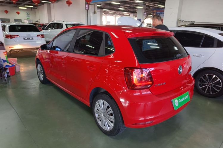 Volkswagen Polo 2016 car image #5