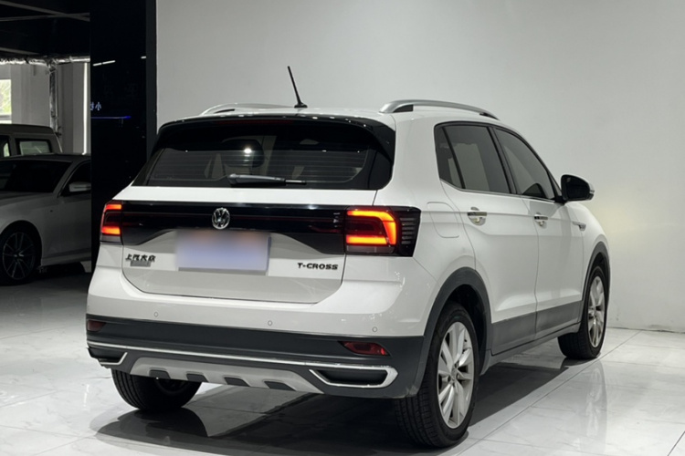 Volkswagen T-Cross 2020 #7 Volkswagen T-Cross 2020 car image #7