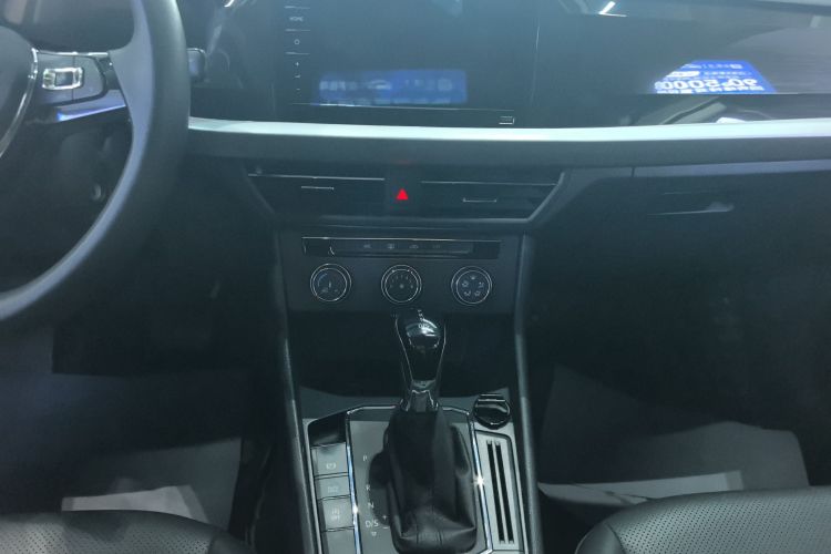 Volkswagen Lavida 2021 car image #15