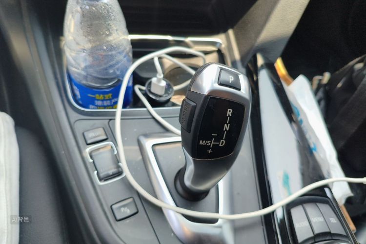 BMW 3 Series 2017 #16 BMW 3 Series 2017 car image #16