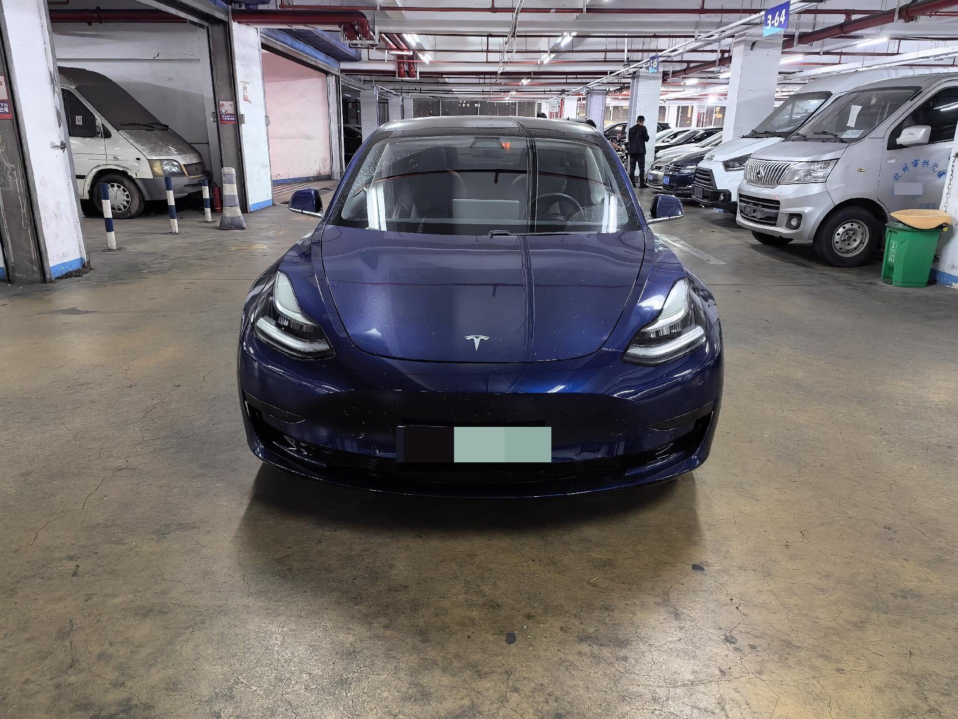 Tesla Model 3 2020 car image #2