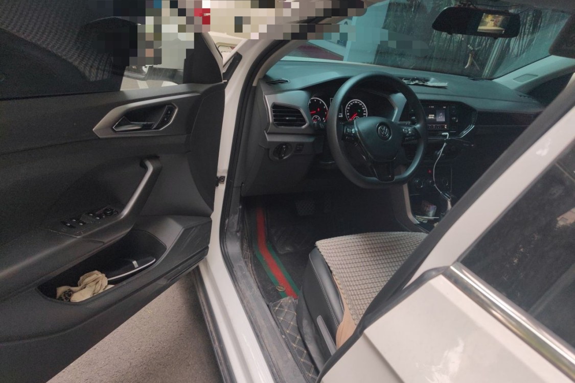 Volkswagen T-Cross 2020 immagine di auto #23