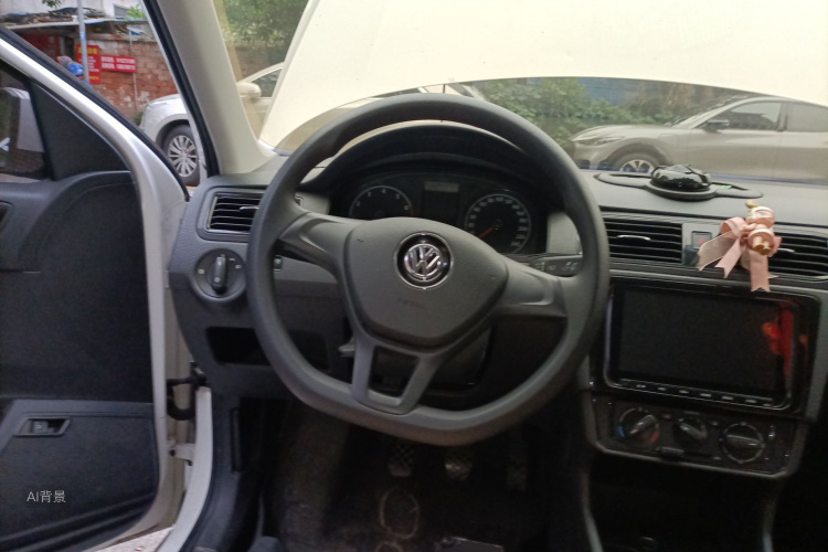 Volkswagen Santana 2017 car image #12
