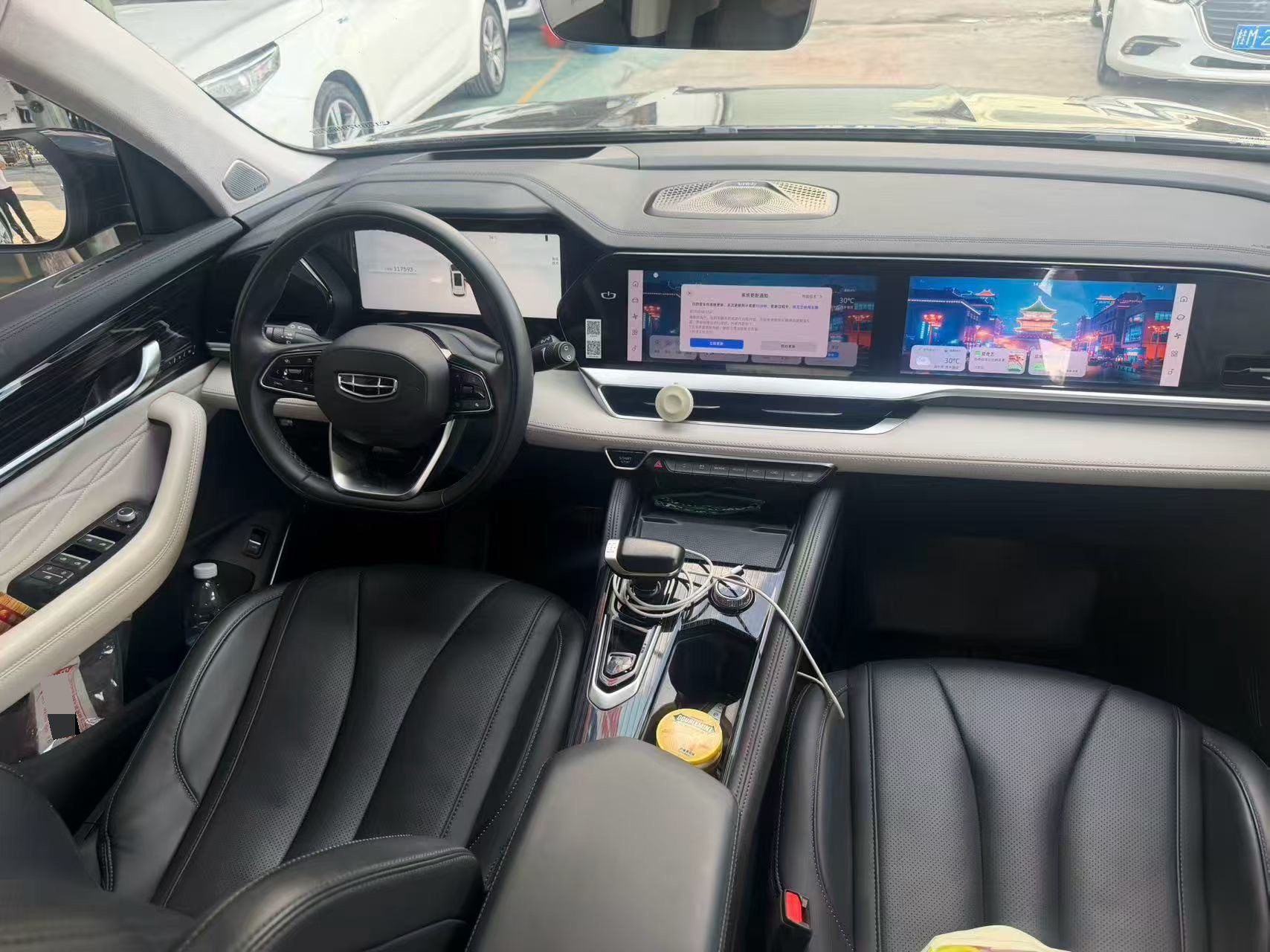 GEELY Boyue L 2023 car image #4
