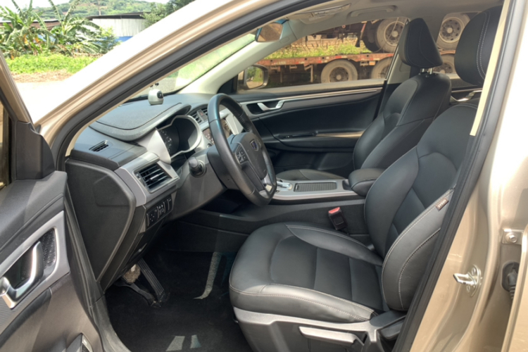 GEELY Emgrand GL 2018 #17 GEELY Emgrand GL 2018 image de voiture #17