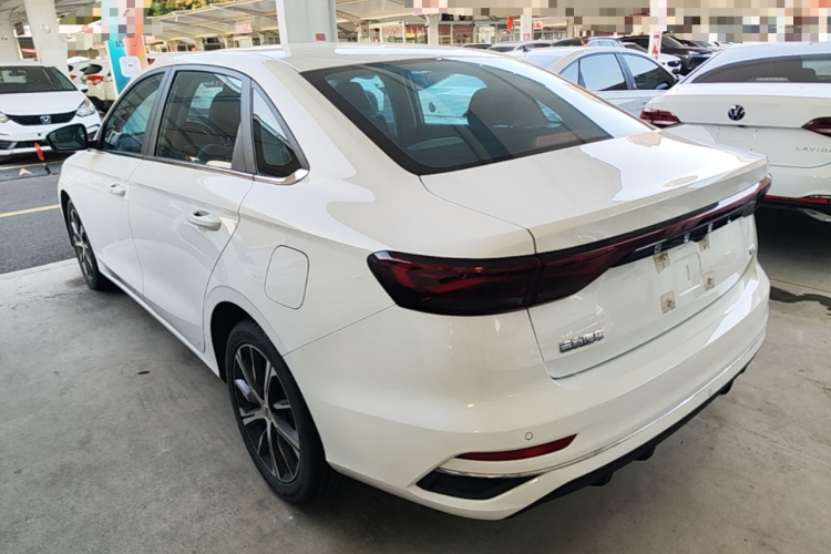 GEELY Emgrand 2023 car image #7