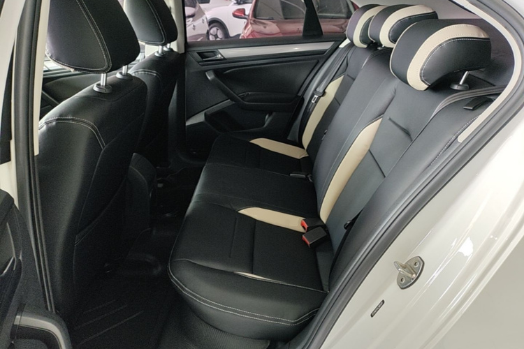 2020 #17 2020 imagem de carro #17