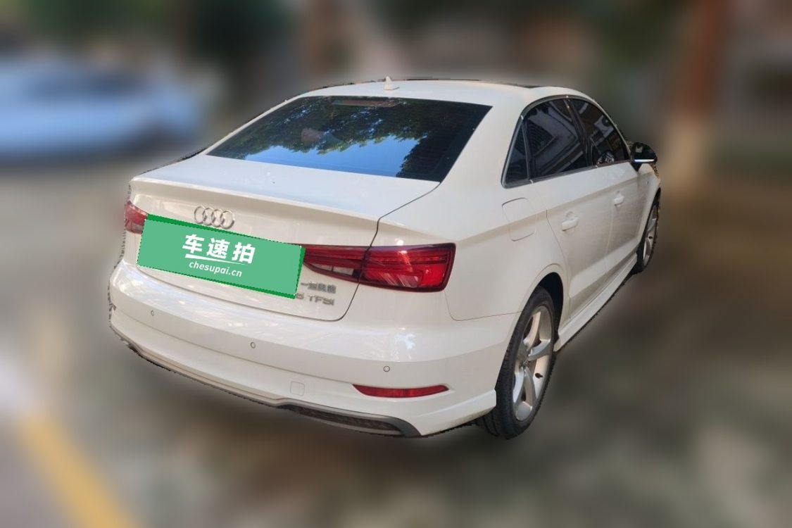 Audi A3 2018 car image #4