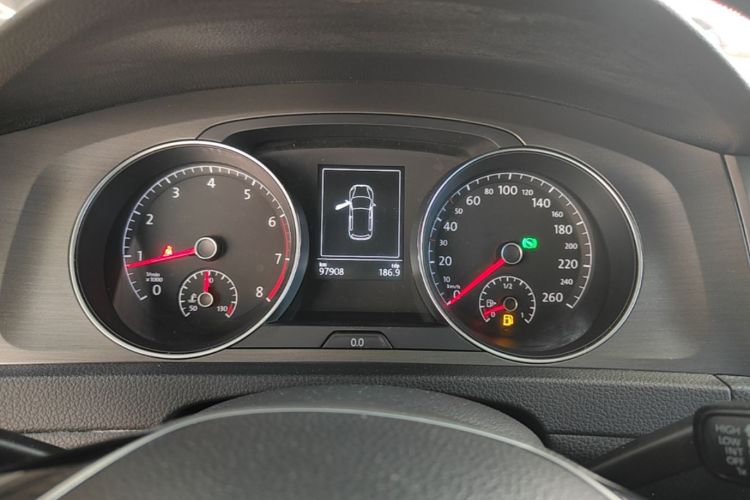 Volkswagen Golf 2014 car image #12