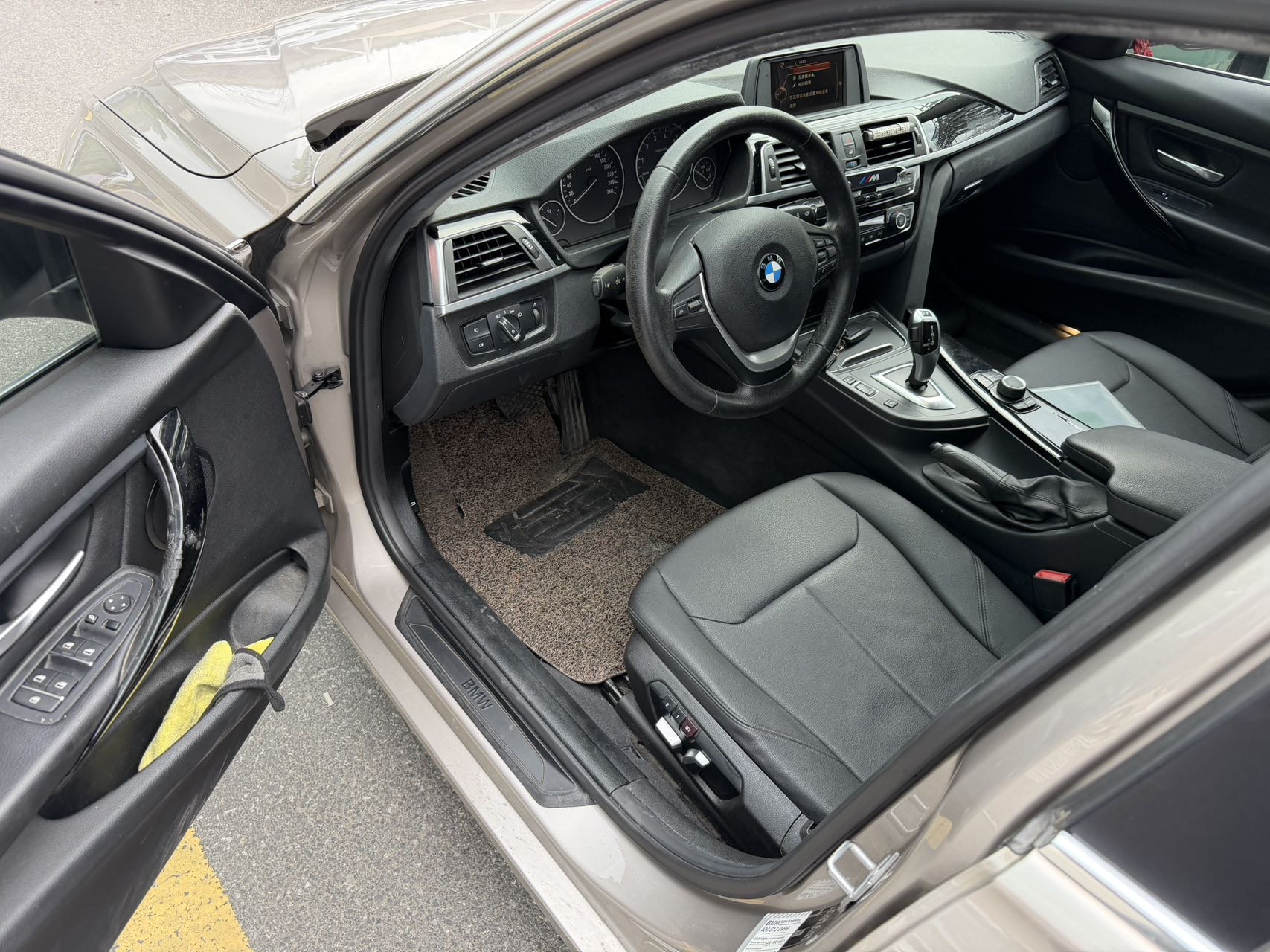BMW 3 Series 2017 car image #6