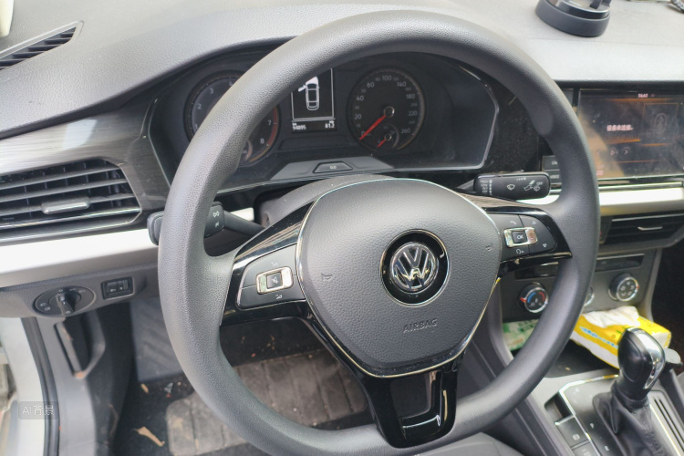 Volkswagen Lavida 2019 #12 Volkswagen Lavida 2019 car image #12