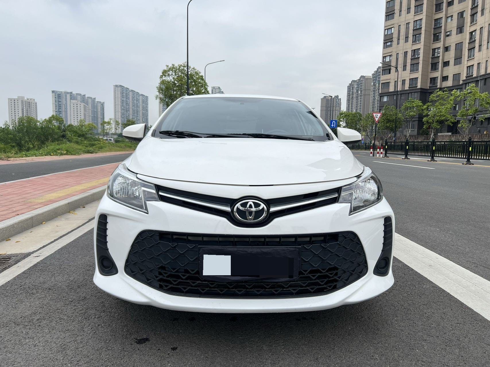 Toyota Vios FS 2023 изображение автомобиля #2