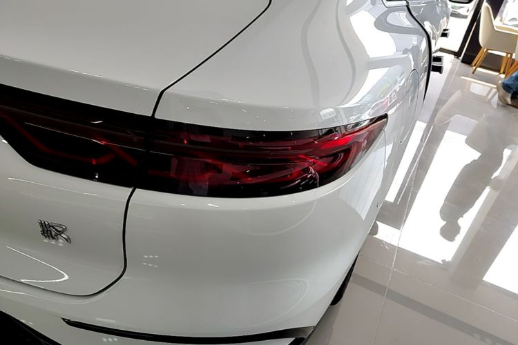 BYD Han 2022 #8 BYD Han 2022 car image #8