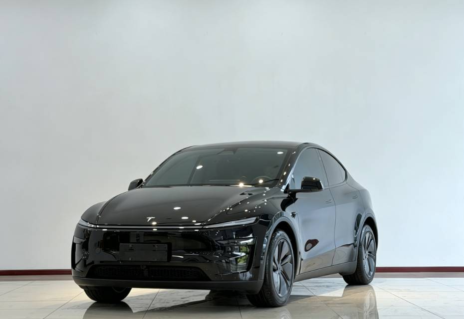 Tesla Model Y 2026 car image 