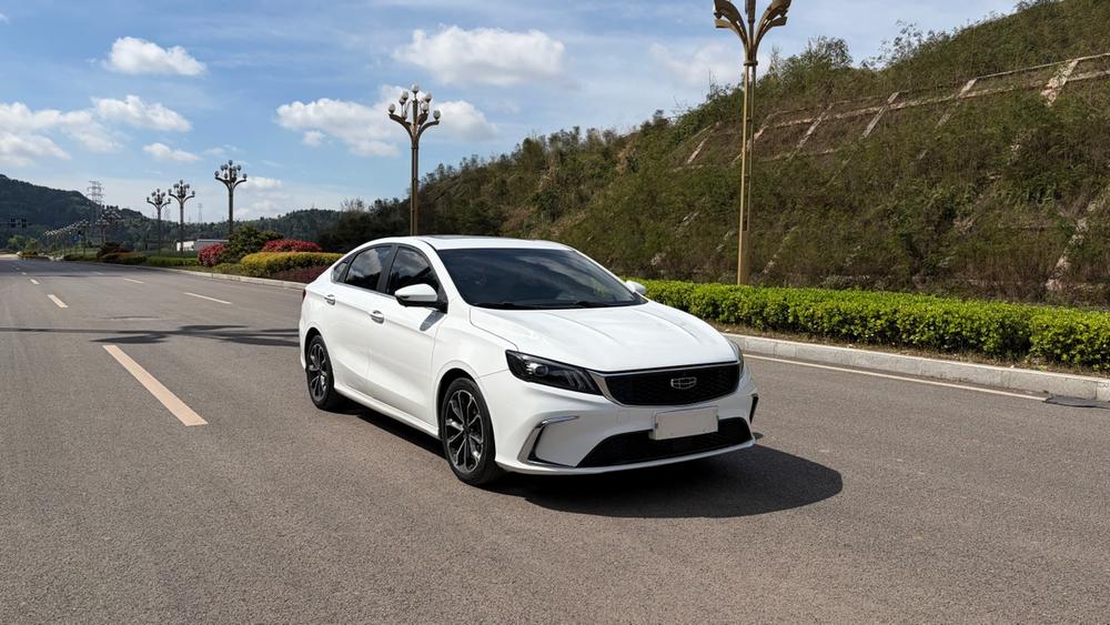 GEELY Binray 2022 #3 GEELY Binray 2022 car image #3