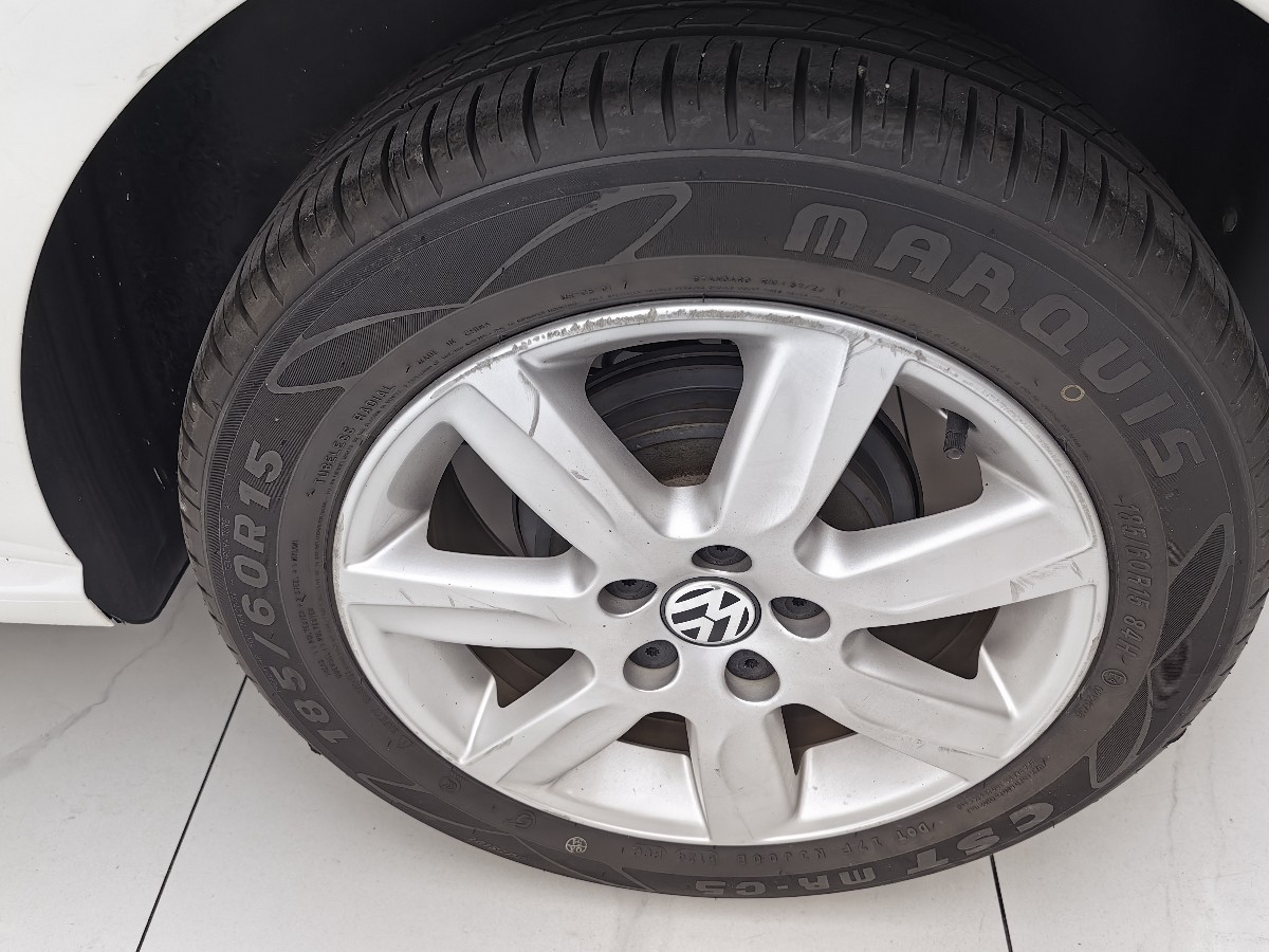 Volkswagen Polo 2014 car image #10