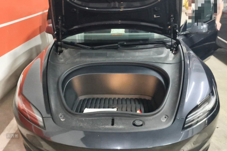Tesla Model 3 2025 car image #22