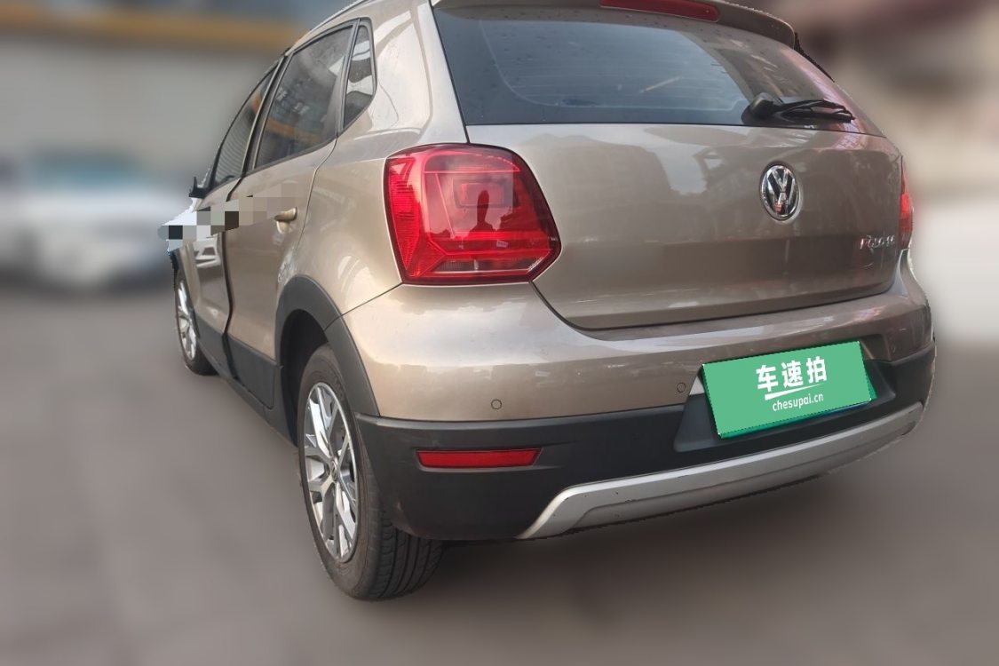 Volkswagen Polo 2014 car image #3