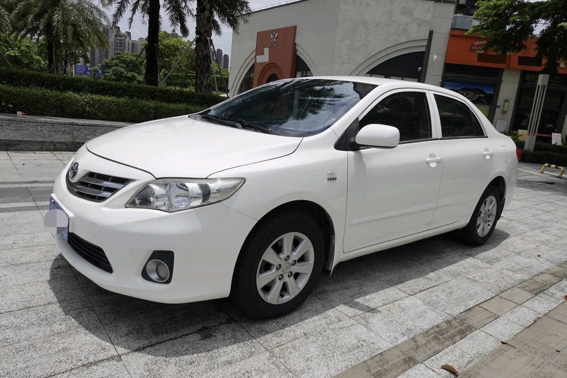 Toyota Corolla 2013 Toyota Corolla 2013 car image